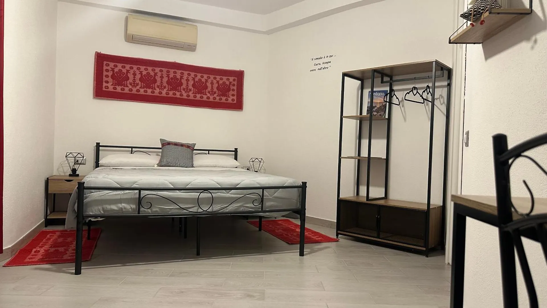 مبيت وإفطار نوورو Il Rifugio Delle Parole إيطاليا
